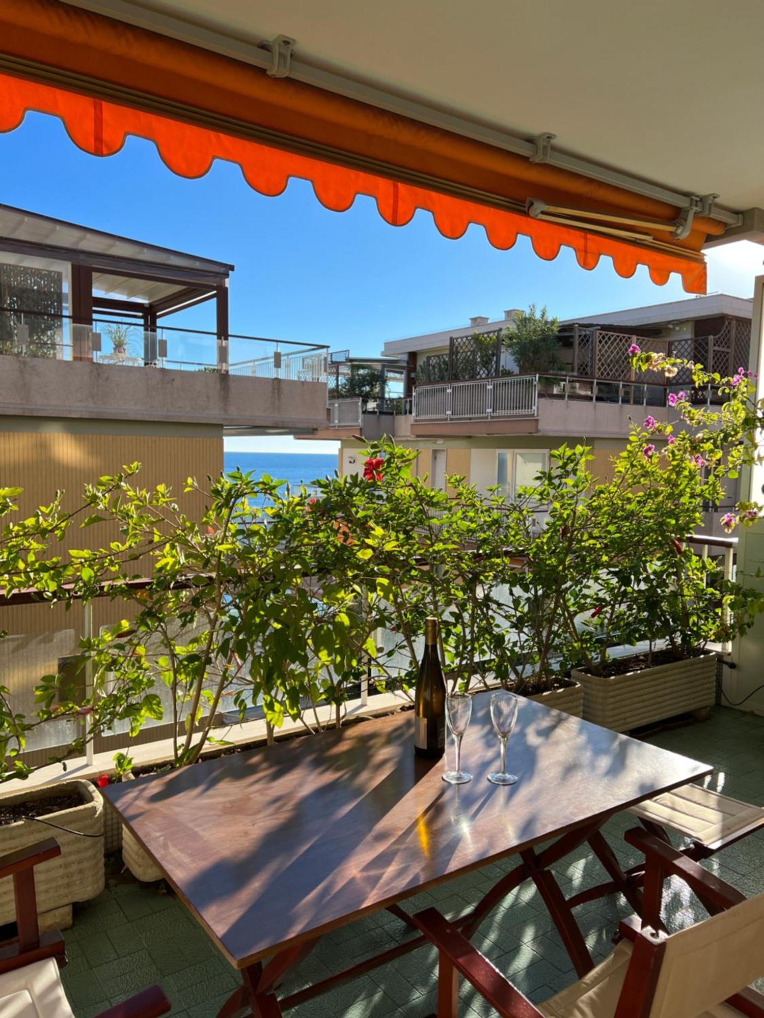 Tre Ponti Beach Apartment - Terrazzo Vista Mare San Remo Exterior foto